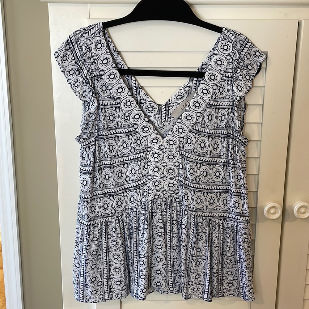 EUC LOFT V-neck Peplum Top, Size XXS